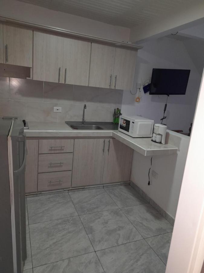 Apartamento Familiar Maral 2 萨兰托 外观 照片