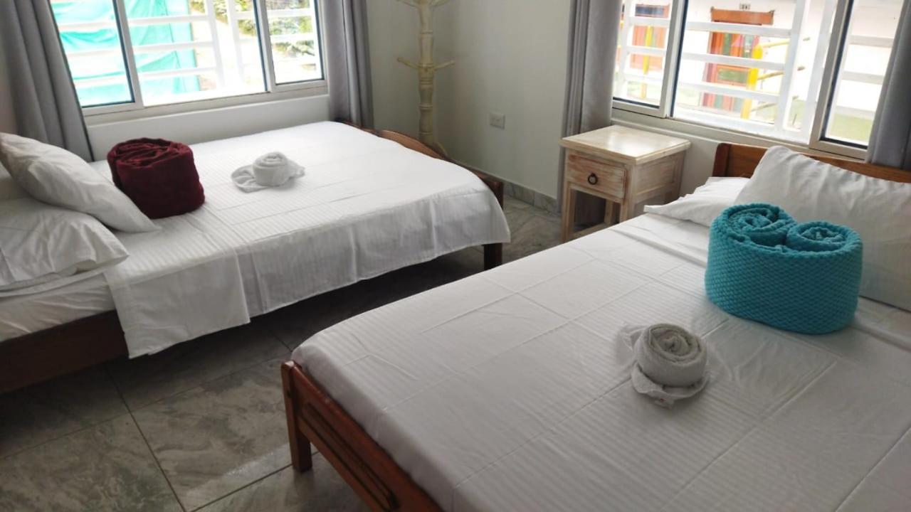 Apartamento Familiar Maral 2 萨兰托 外观 照片